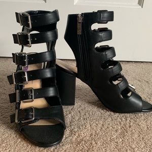 Jessica’s Simpson strappy heels